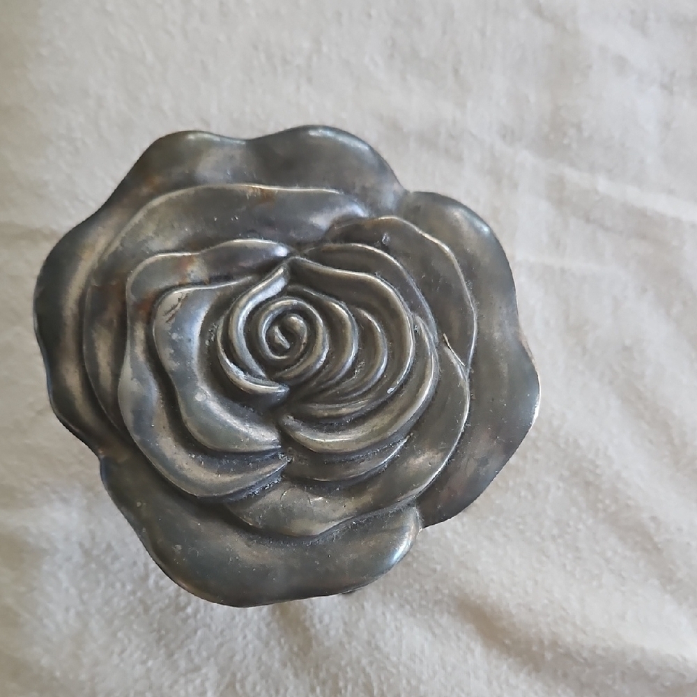 Silvertone Rose Shaped Decorative Piece